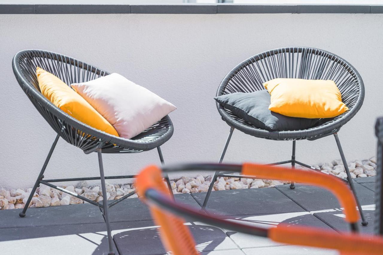 Golden Home With Barbecue, Yoga, Football Table Зинсхайм Экстерьер фото