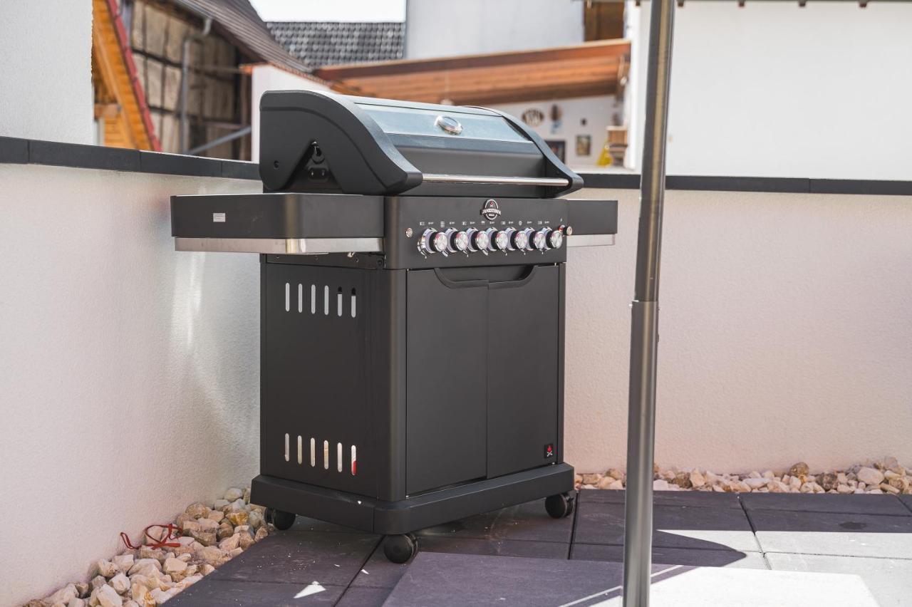 Golden Home With Barbecue, Yoga, Football Table Зинсхайм Экстерьер фото