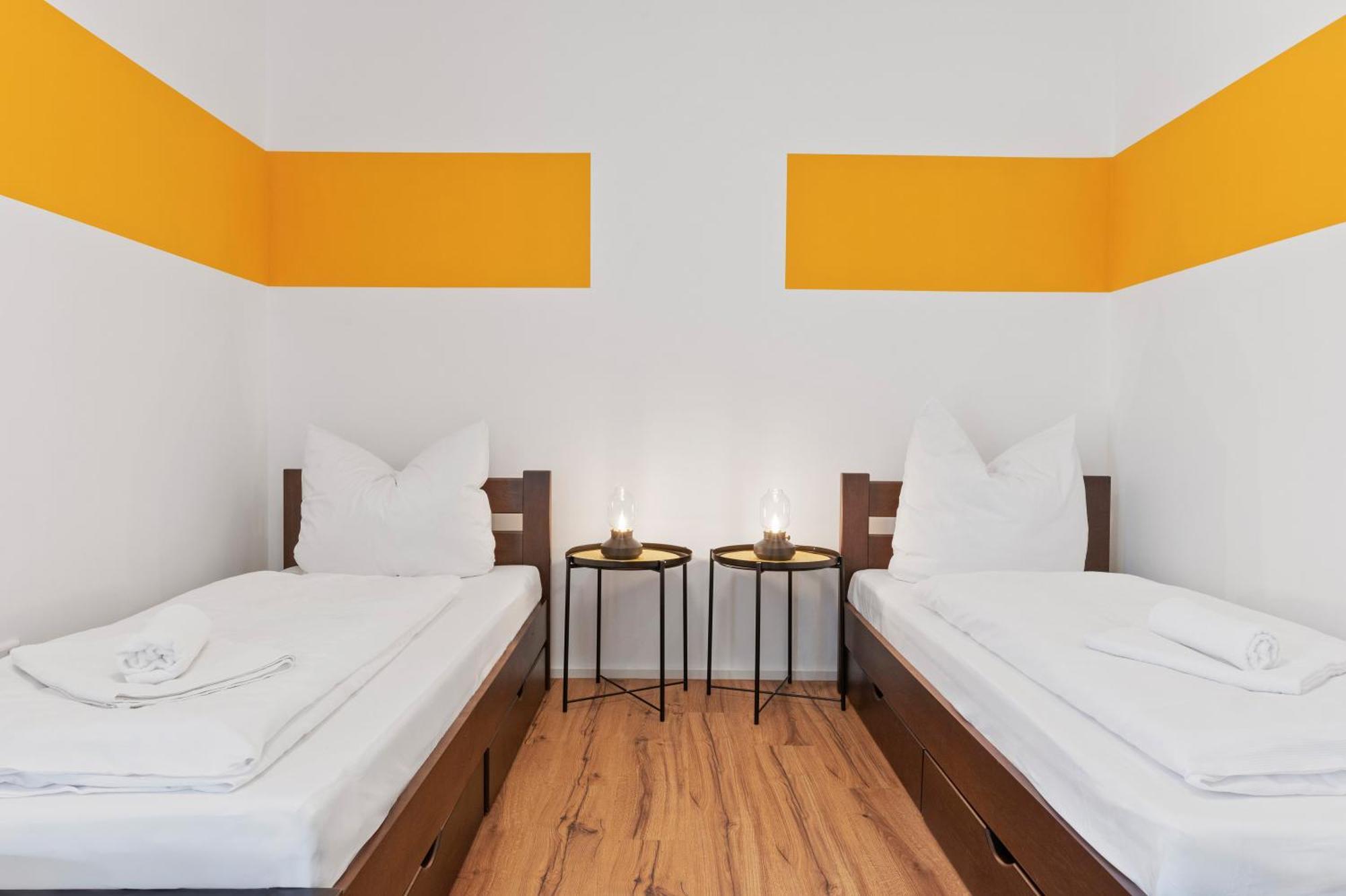 Golden Home With Barbecue, Yoga, Football Table Зинсхайм Экстерьер фото
