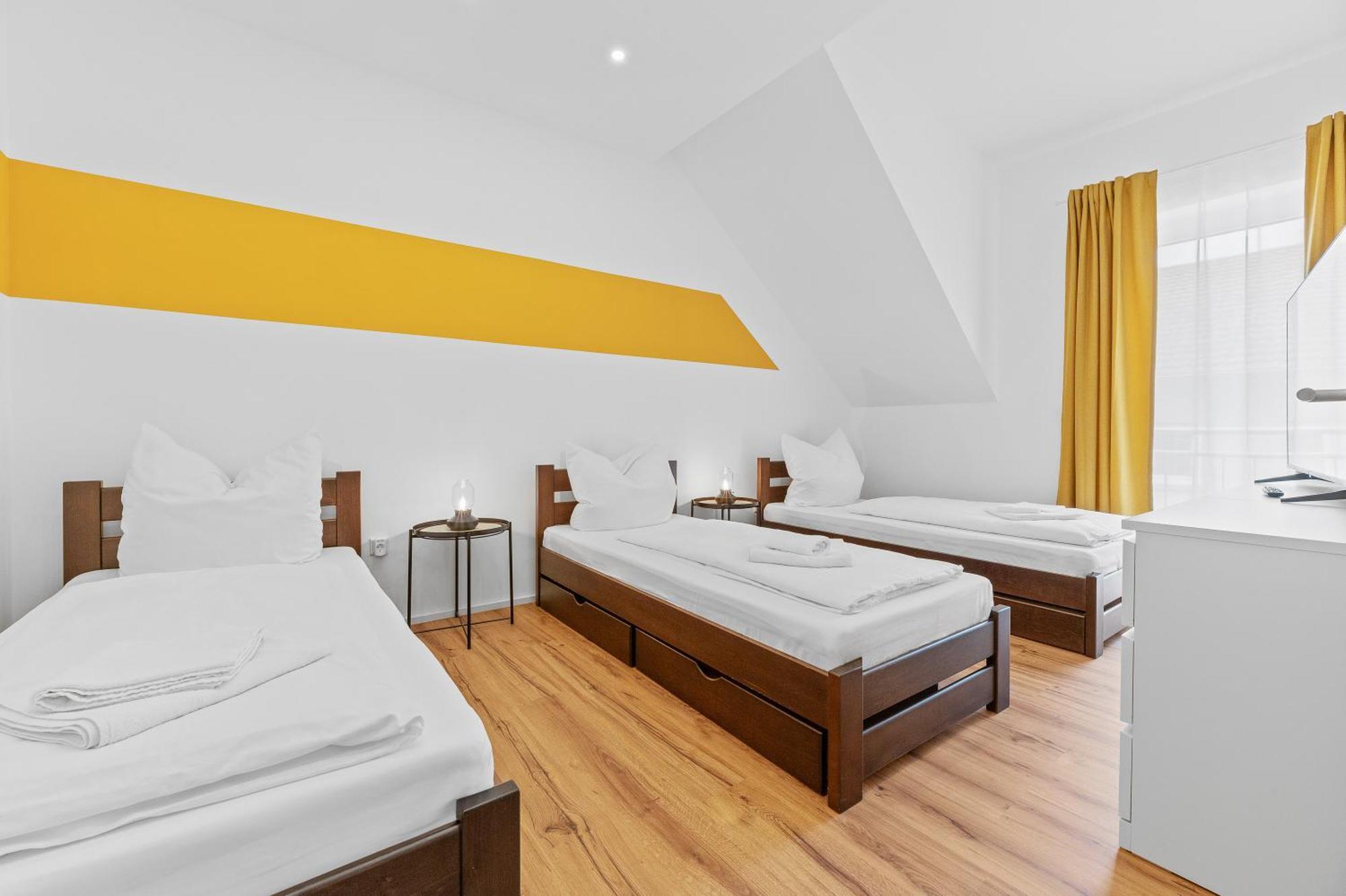 Golden Home With Barbecue, Yoga, Football Table Зинсхайм Экстерьер фото