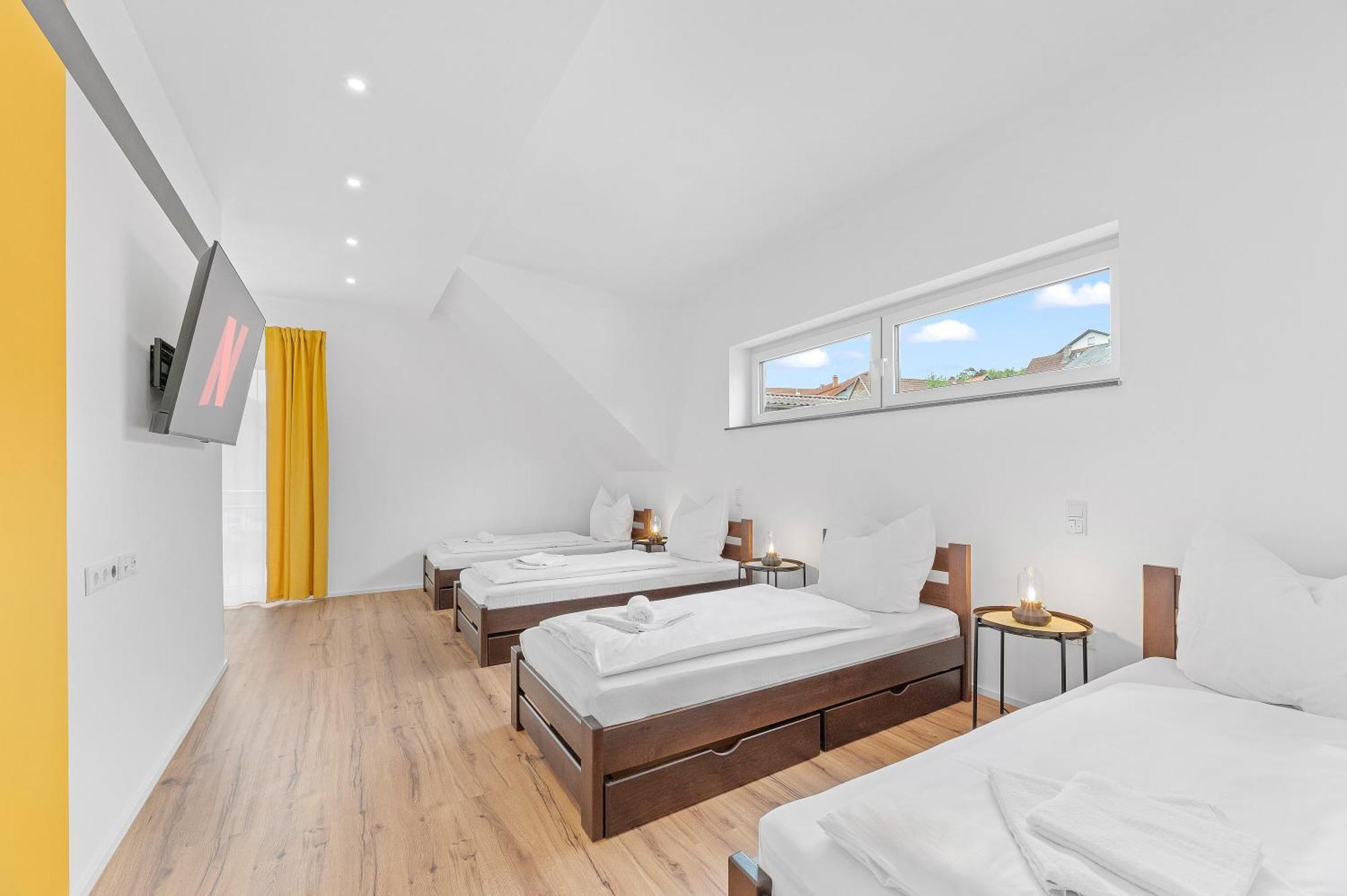 Golden Home With Barbecue, Yoga, Football Table Зинсхайм Экстерьер фото